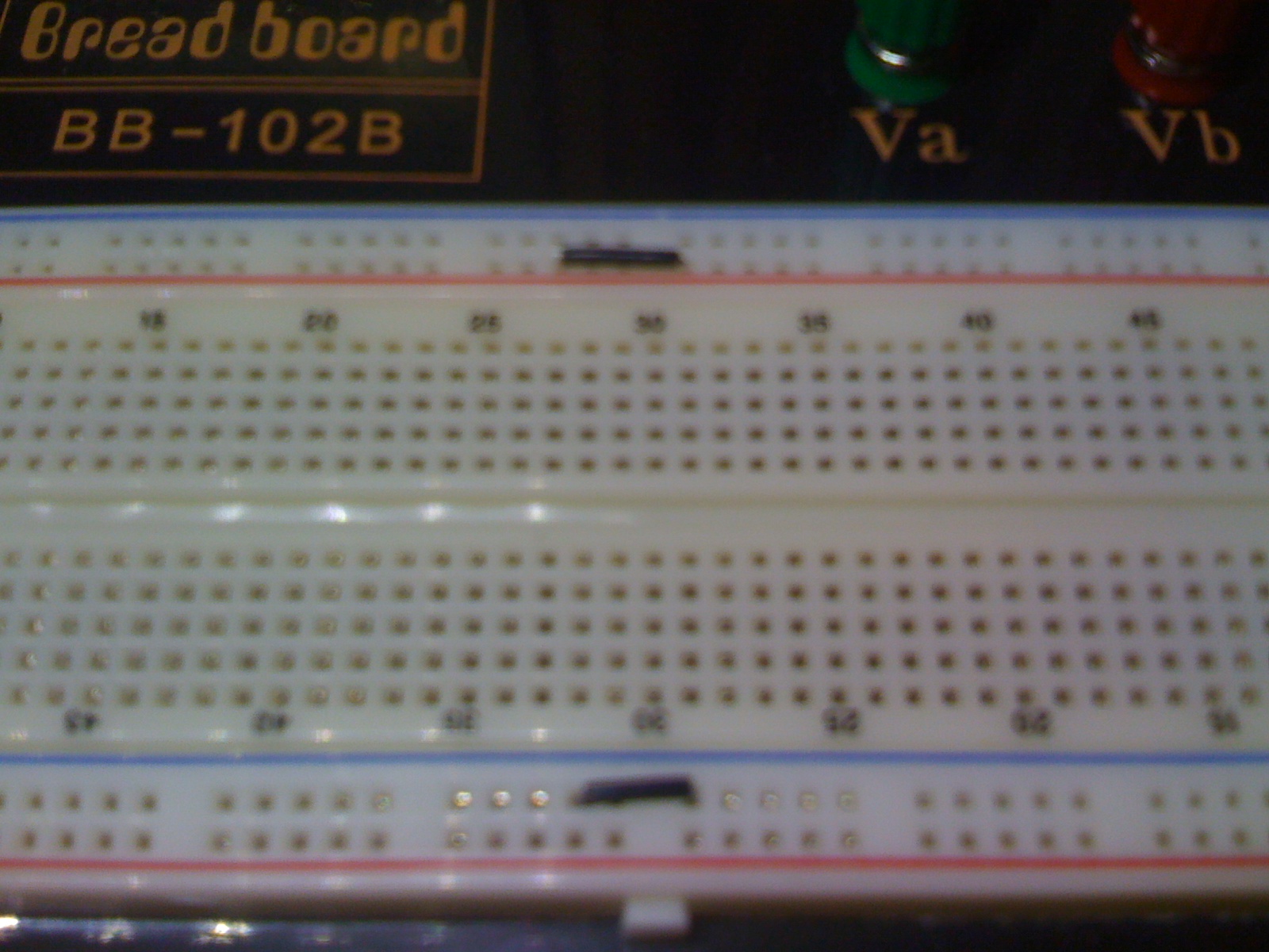 jump_breadboard_at_30